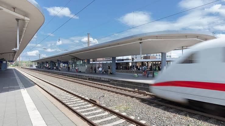 Explozie la Augsburg, în Germania. Gara centrală a fost închisă. Un obiect suspect a fost găsit