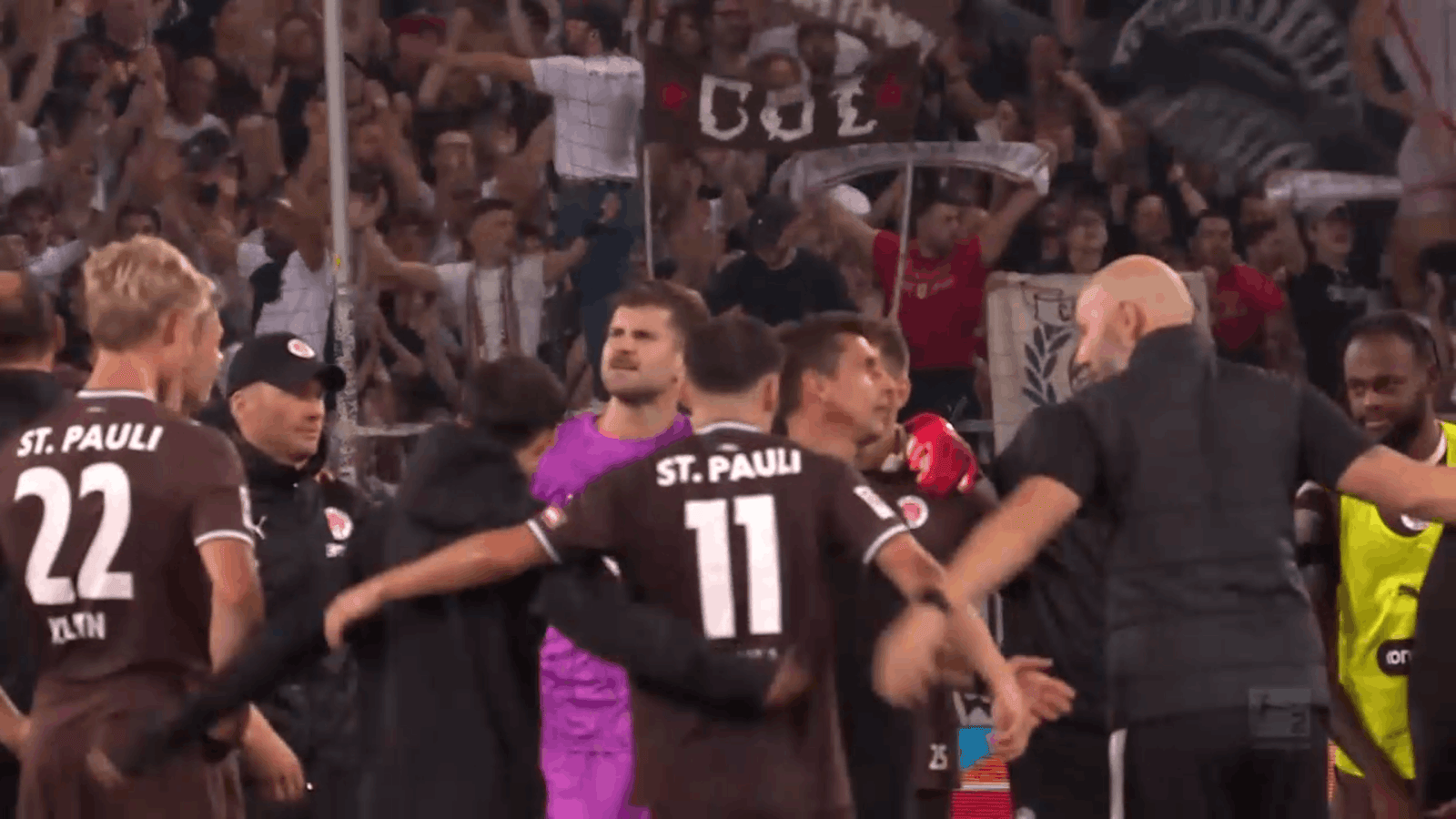 Zweite Bundesliga: St. Pauli câștigă pe final derby-ul cu Wolfsburg