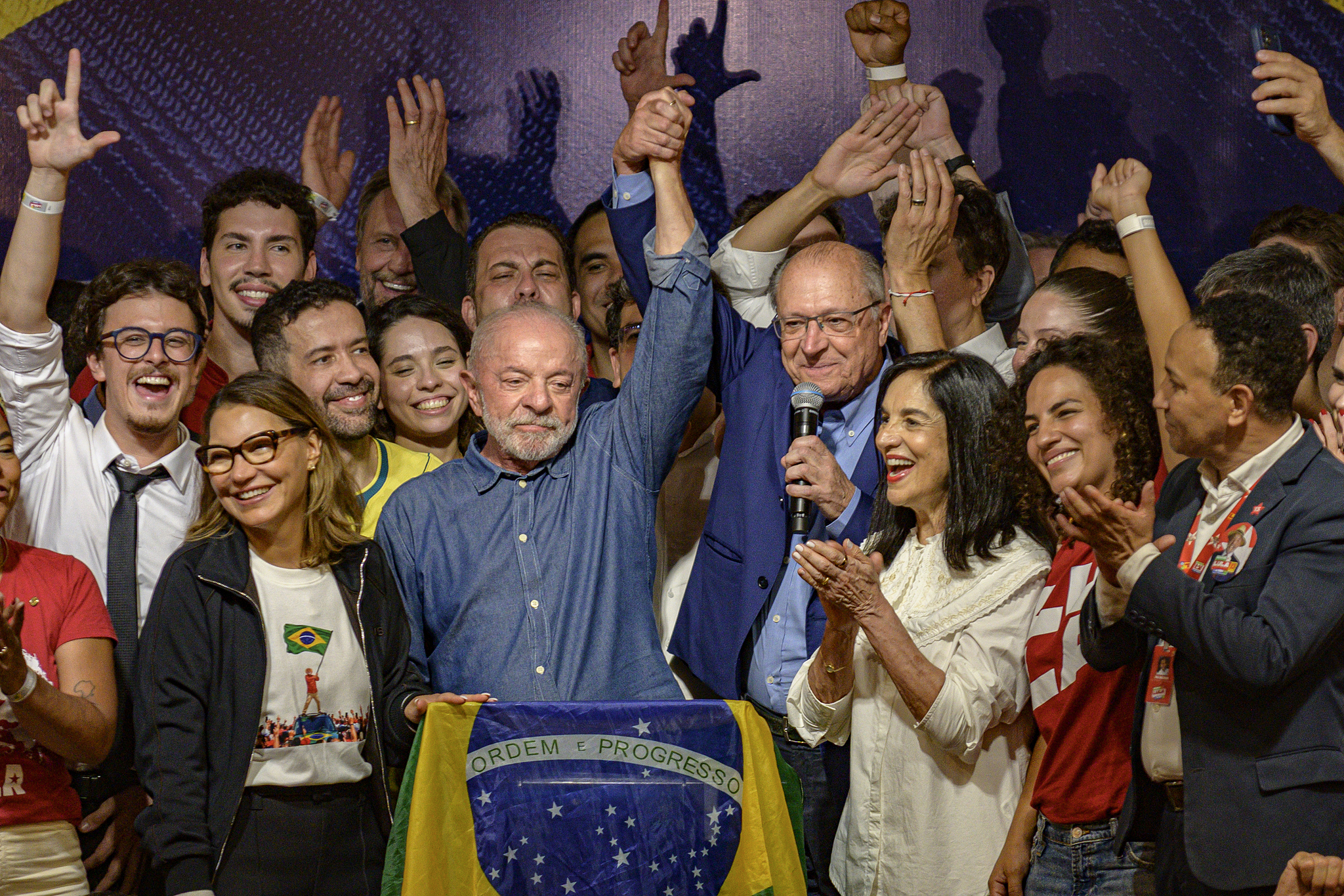Xi Jinping l-a felicitat pe Lula da Silva pentru realegerea în funcția de preşedinte al Braziliei